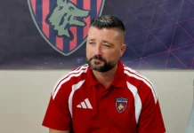 Sette espulsioni in dieci giornate. Quando saltano i nervi, di solito è saltato tutto il resto Coppitelli allenatore Cosenza Calcio